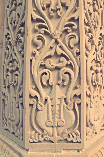 印度罗塔克巴巴塔纳寺的复杂工作图片下载