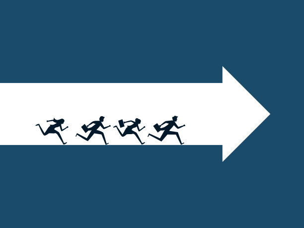 一群商人在洞穴里奔跑，箭在前面带路。业务组织方向图片下载