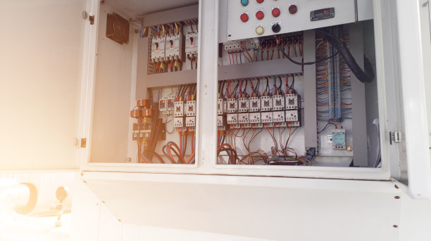 机组控制电气为水冷却系统。图片下载