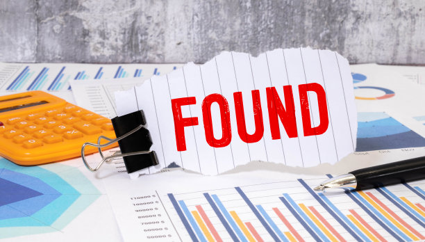 白色方块玩具上有字，概念图片下载