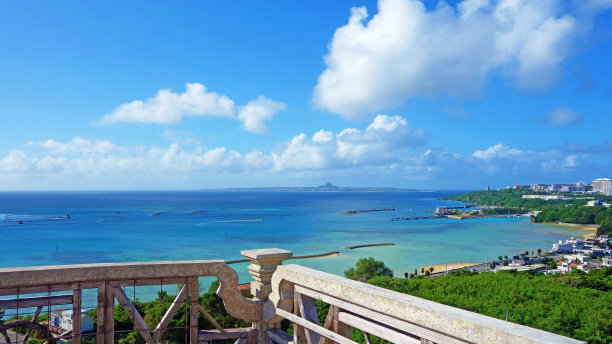 冲绳海上度假村海景露台图片下载