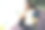 年轻女子在公园里训练。图片下载