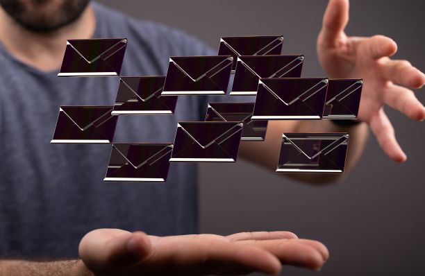 电子邮件营销概念的3D渲染图片下载