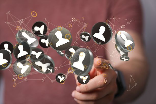 一个人在后面的3D渲染的通信网络图片下载