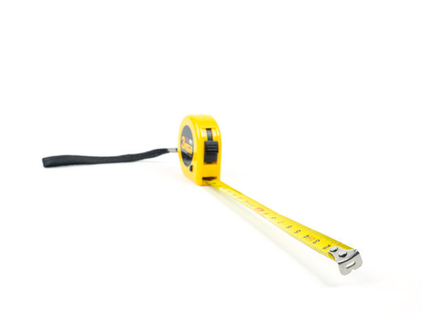 白色背景钢制卷尺图片下载