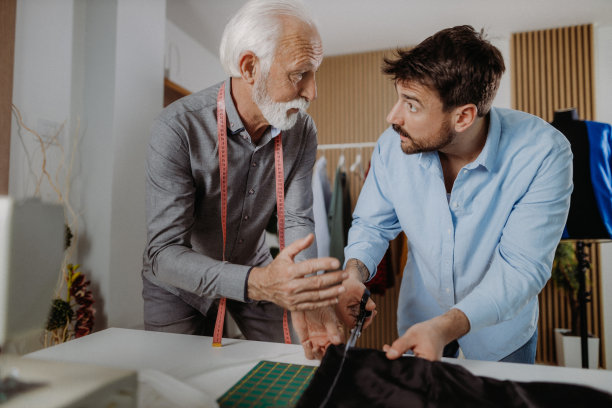 向父亲学习手艺图片下载