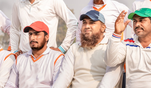 板球队在比赛后摆姿势图片下载