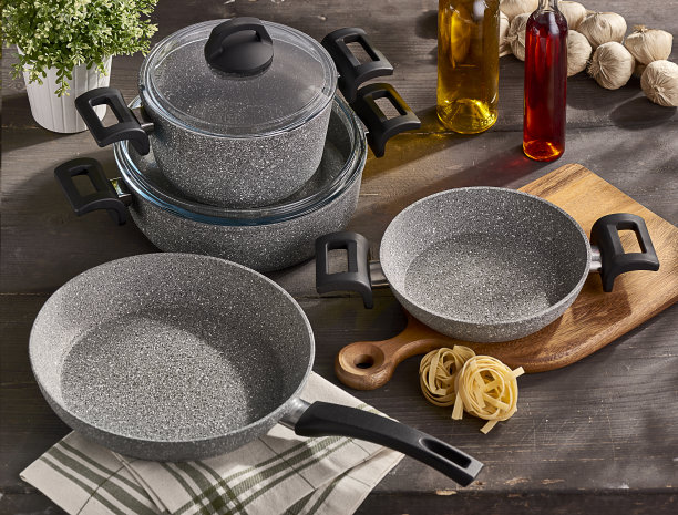 采购产品锅，厨房用具，炖锅，食物图片下载