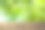 木桌与森林散景横幅图片下载