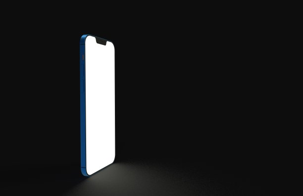 智能手机与空白复制空间屏幕隔离在黑暗的背景图片下载
