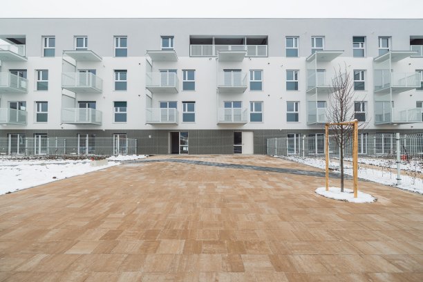 住宅区的公寓建筑群图片下载