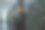 在会议室走廊里的商人在向管理团队展示工作和新项目之前，以各种姿势放松图片下载