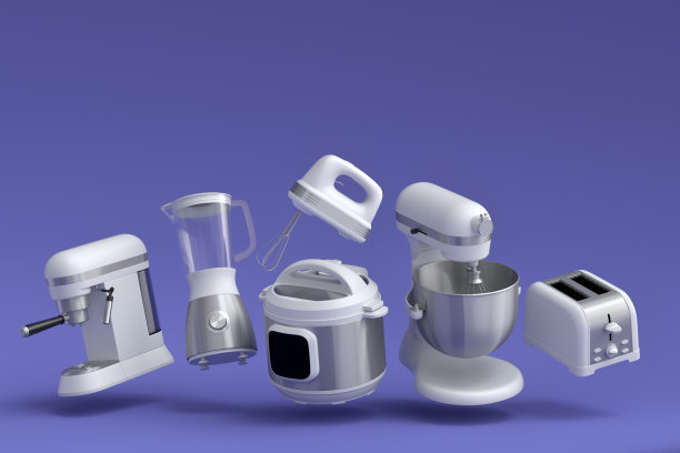 在紫罗兰上做早餐的电动厨房用具和器具图片下载