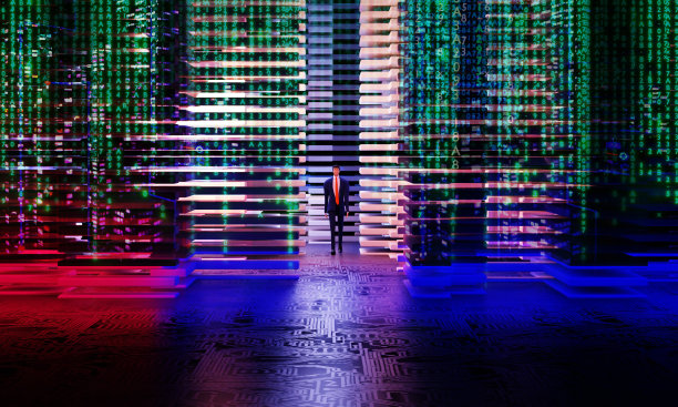 3D渲染插图。商务人士走在霓虹灯下的现代服务器机房。科技、成功、互联网、数据保护和个人安全理念图片下载