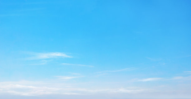 柔和的浅蓝色天空和云景观插图图片下载