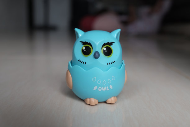 可爱有趣的蓝色猫头鹰玩具图片下载