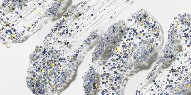 化妆品色板从透明凝胶与闪光。脸上，身体，头发用的银光粉。闪闪发光的化妆品质地凝胶节日化妆在白色背景，顶部视图闪闪发光涂抹图片下载