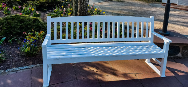 坐在人行道上图片下载