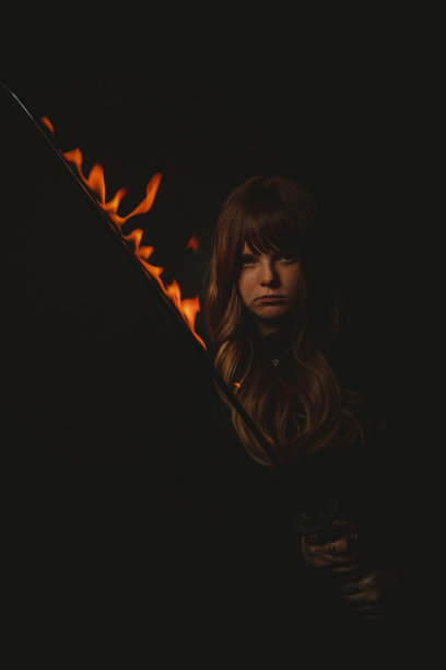 一个年轻女孩的肖像图片下载