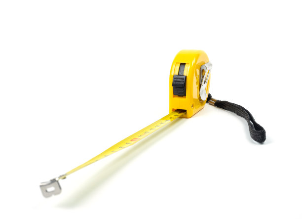 白色背景钢制卷尺图片下载