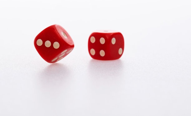 白底红骰子图片下载