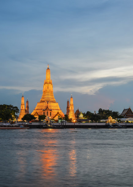 泰国曼谷的Wat Arun寺图片下载