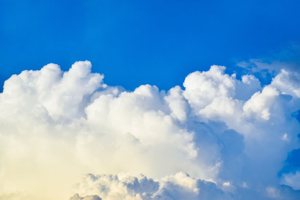 蓝天白云背景图片下载