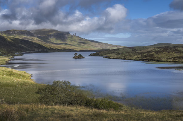 湖和斯托尔的老人图片下载