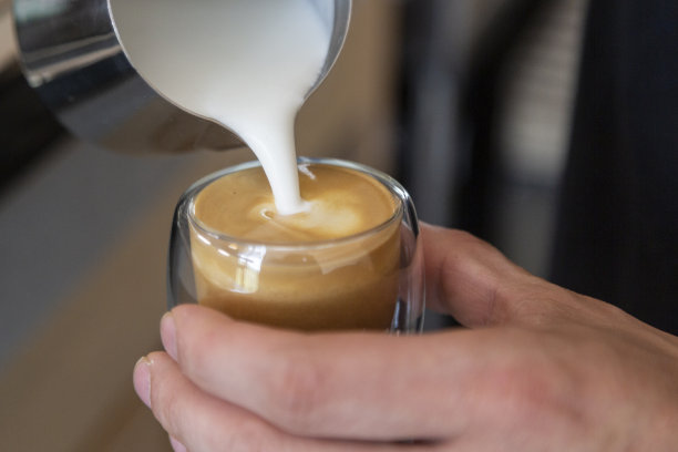 用热水煮的咖啡图片下载