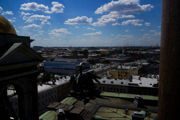 圣彼得堡的圣以撒大教堂图片下载