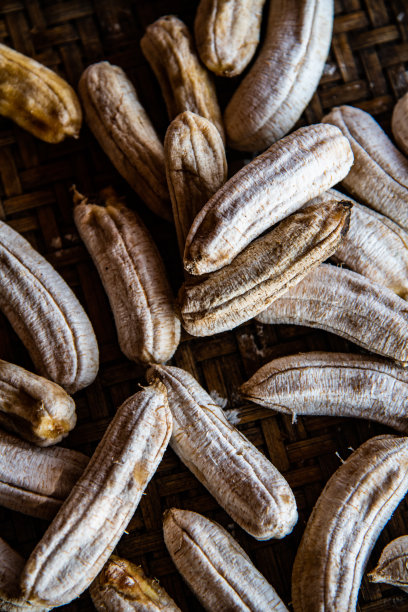 晒干香蕉图片下载