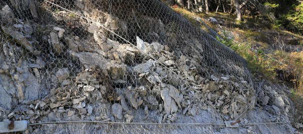 铁网:防止落石的钢网图片下载