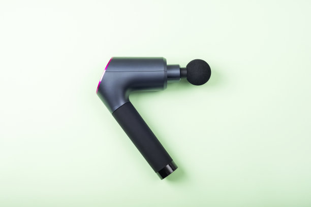 按摩枪，手持无绳专业打击运动员深层组织身体肌肉筋膜按摩器图片下载