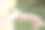 小女孩因被蚊子叮咬，出现皮疹过敏和手臂瘙痒图片下载
