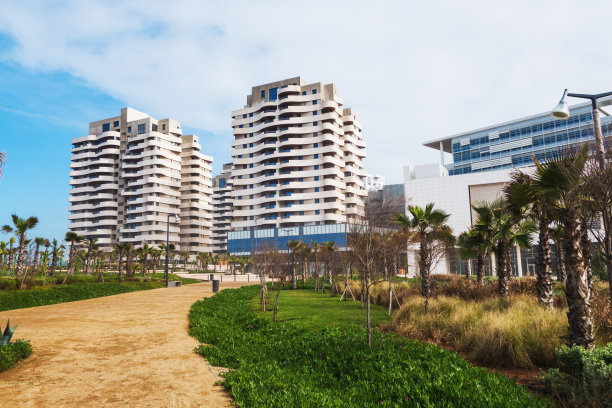 来自摩洛哥卡萨布兰卡公园的现代建筑图片下载