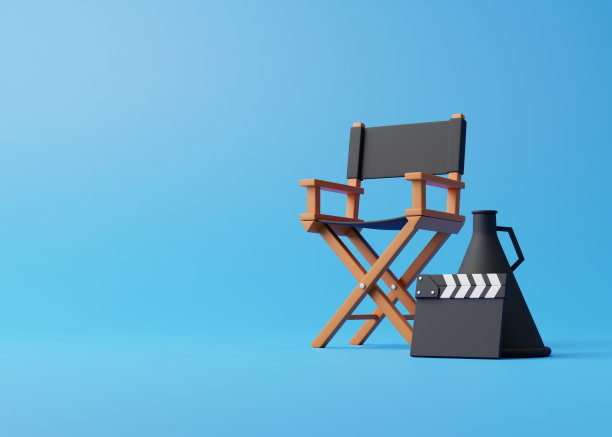 主任椅，隔板和扩音器在蓝色背景图片下载