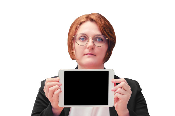 女老师坐在桌子旁，手里拿着平板电脑，复印空间，孤立在白色背景上。学校和大学的在线教育图片下载