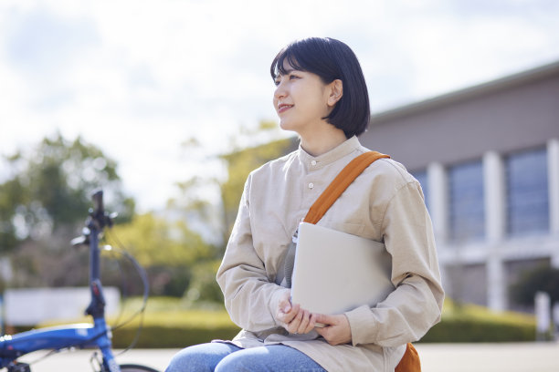日本女大学生图片下载