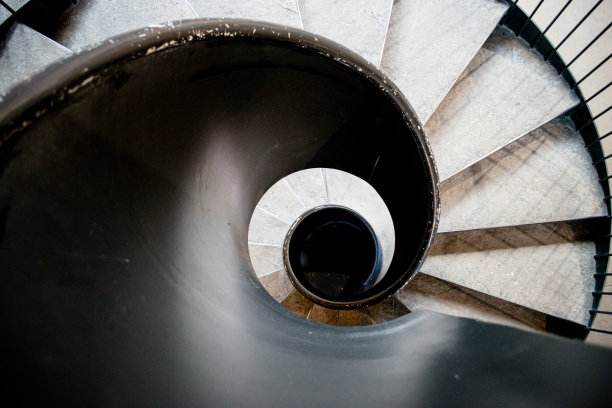 旋转楼梯图片下载