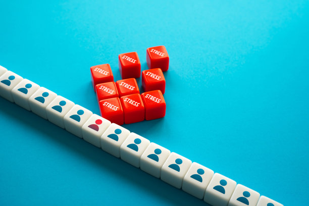 工作压力的累积。图片下载