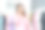 美丽的亚洲女性网上卖家确认订单从客户的电话，开始小企业中小企业的老板女企业家使用笔记本电脑在家里，包装和交付情况的概念。图片下载