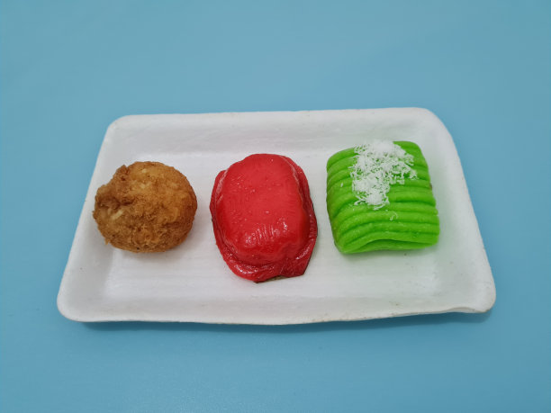 市集小吃圆豆腐、酥饼、锅巴图片下载