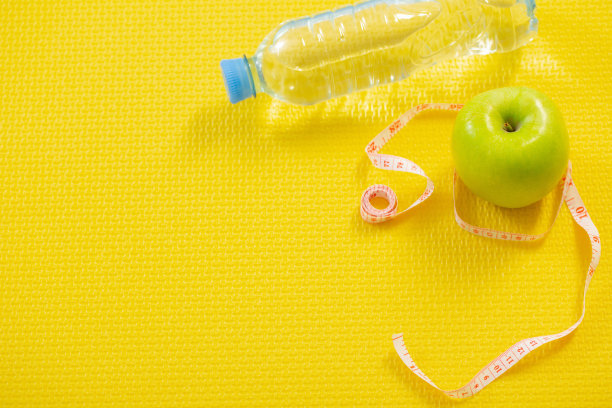 木质地板健身垫，健康运动理念图片下载