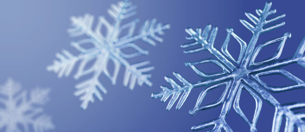 新年的冬天已经冻结。季节性壁纸与美丽的霜冻雪花。带有复制空间的圣诞横幅。微距雪花和落离焦雪花。3d渲染图片下载