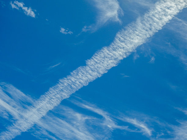 夏季蒸汽径图片下载