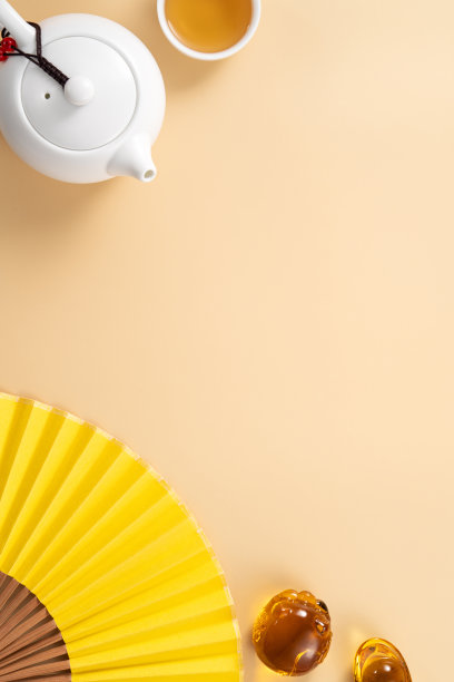 中国农历新年背景设计概念，以白梅花和节日装饰。图片下载