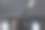年轻女子在一个黑色连体衣，做轮瑜伽姿势。图片下载