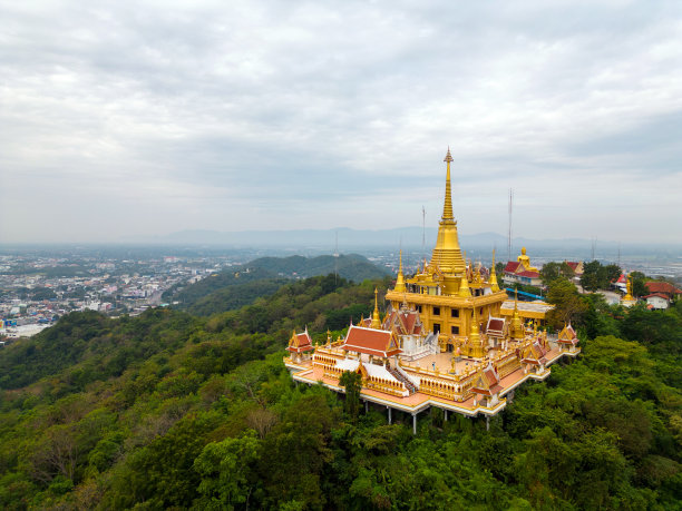 泰国那空沙旺寺图片下载