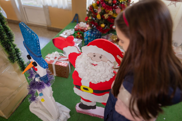 学校的新年表演图片下载