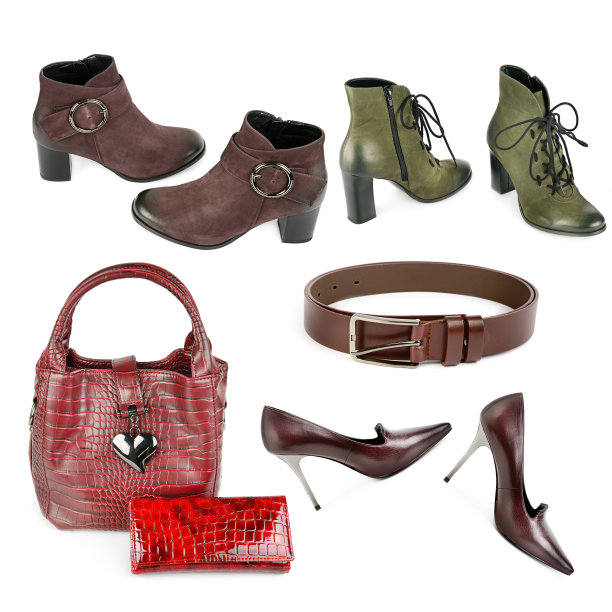 包，短靴和皮带隔离在白色上。拼贴画。图片下载